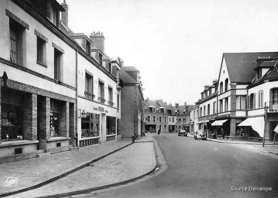 45 Sully Sur Loire Rue du Grand Sully.jpg